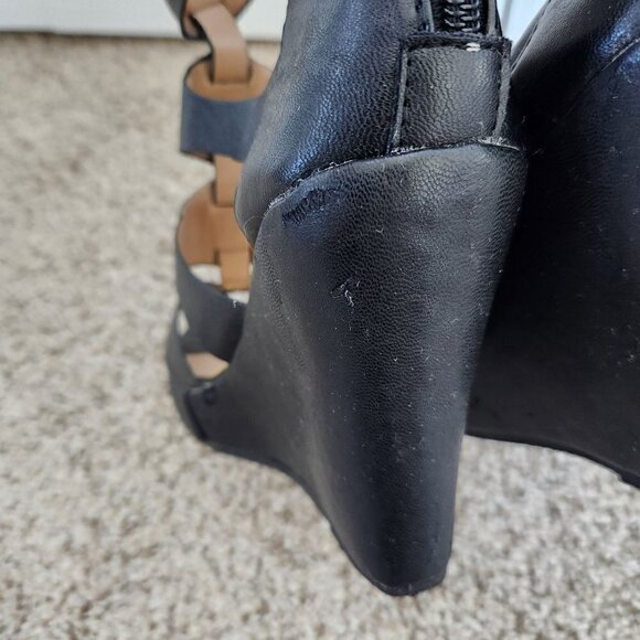 Chase & Chloe Tina Black Strappy Wedge Heels - Picture 6 of 12